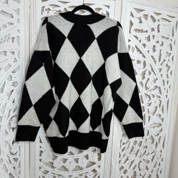 Black Tape Checkered V Neck Sweater - Picture 2 of 5